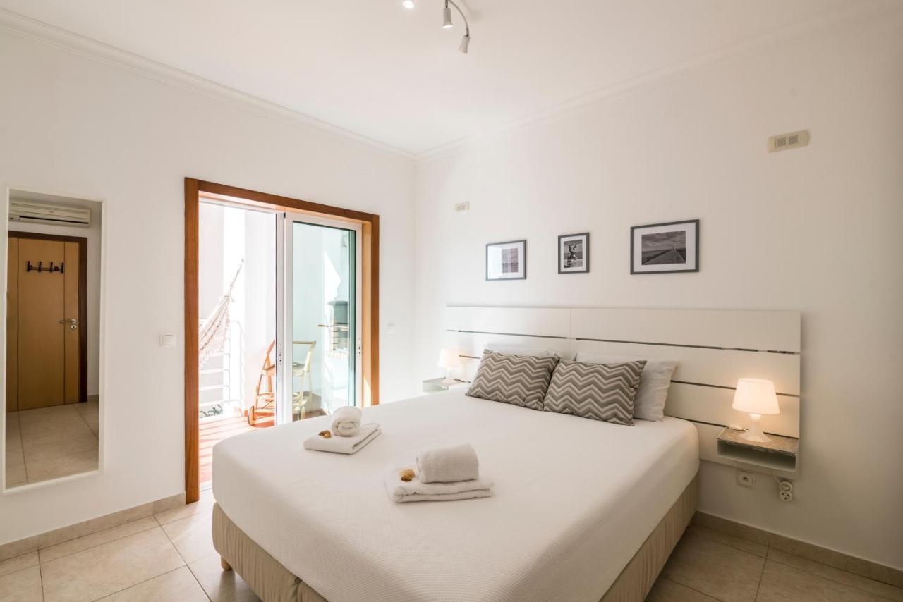 Algarve Beach Vibes Apartment, Wifi, Pool, Ac, Bbq Portimao Exterior photo