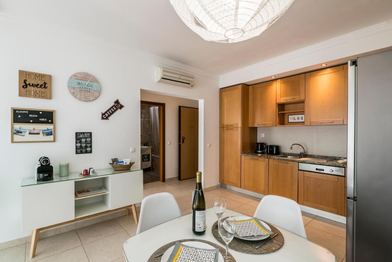 Algarve Beach Vibes Apartment, Wifi, Pool, Ac, Bbq Portimao Exterior photo