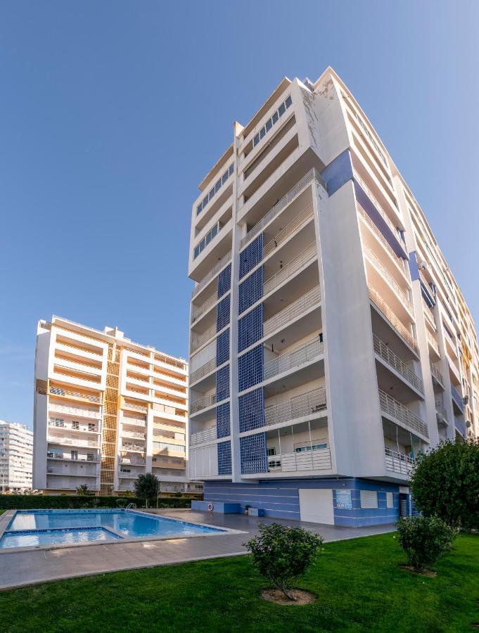 Algarve Beach Vibes Apartment, Wifi, Pool, Ac, Bbq Portimao Exterior photo