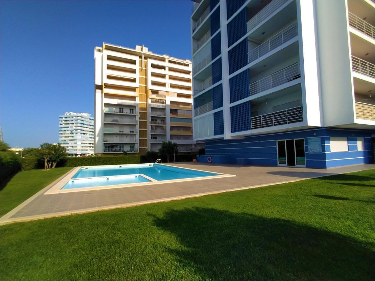 Algarve Beach Vibes Apartment, Wifi, Pool, Ac, Bbq Portimao Exterior photo